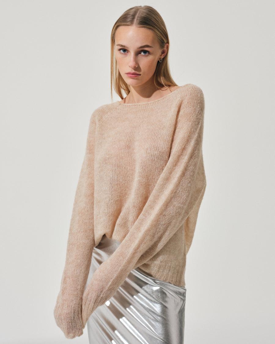 Scaglione BOAT NECK BOXY RAGLAN SEAMLESS SAND Fino Al -60%