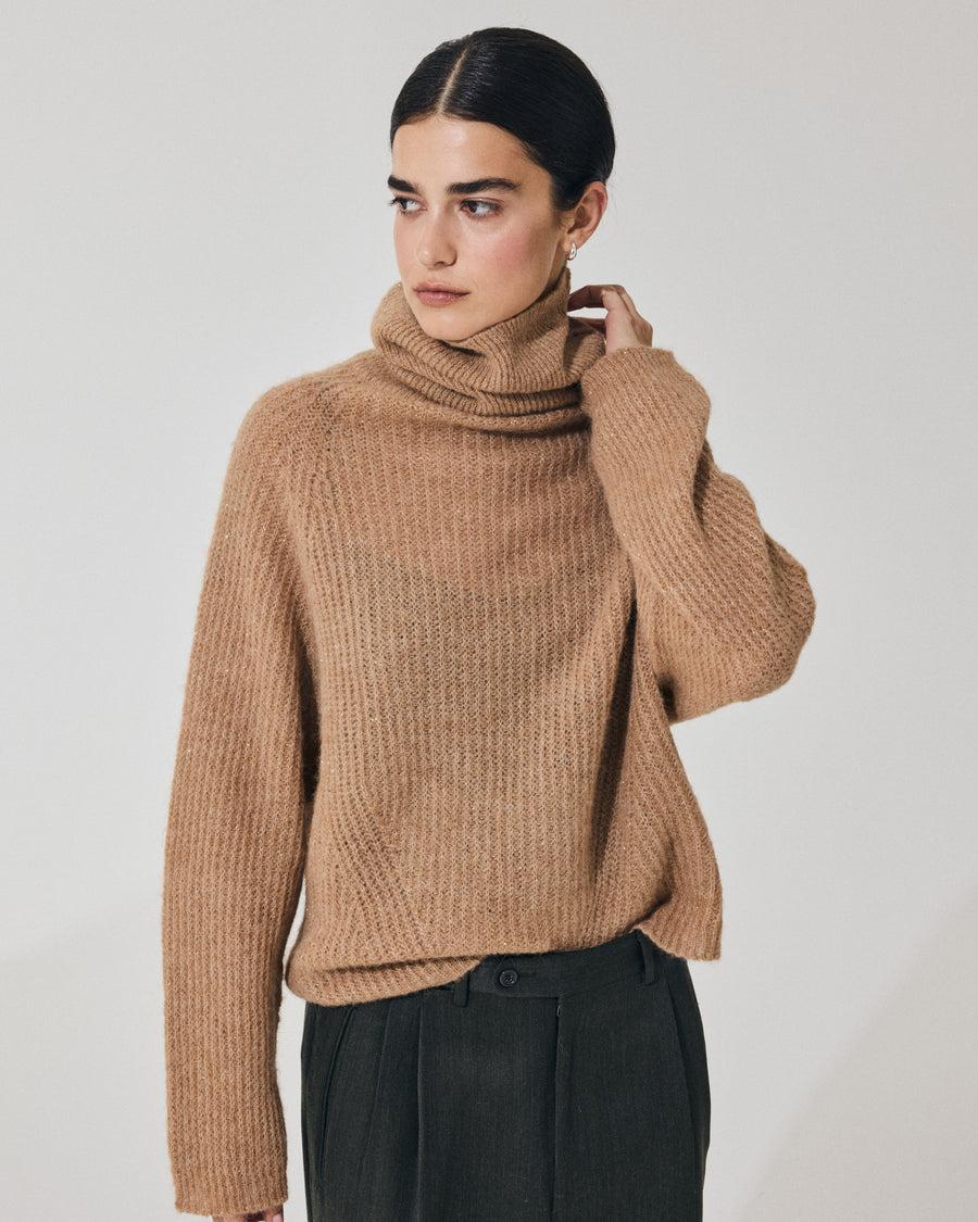 Scaglione TURTLE NECK RAGLAN GLITTER CARAMEL Affare Del Giorno