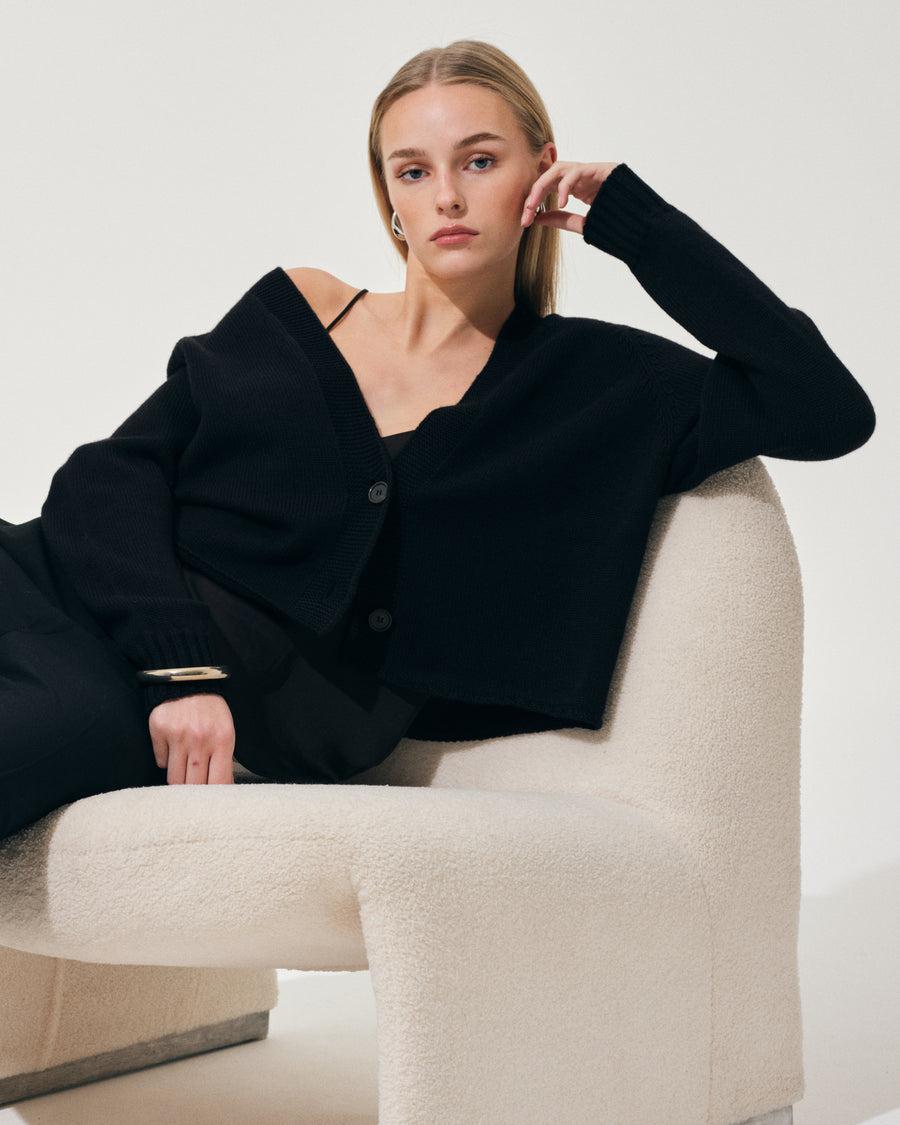 Scaglione CARDIGAN RAGLAN SEAMLESS MERINO BLACK Pezzi Unici