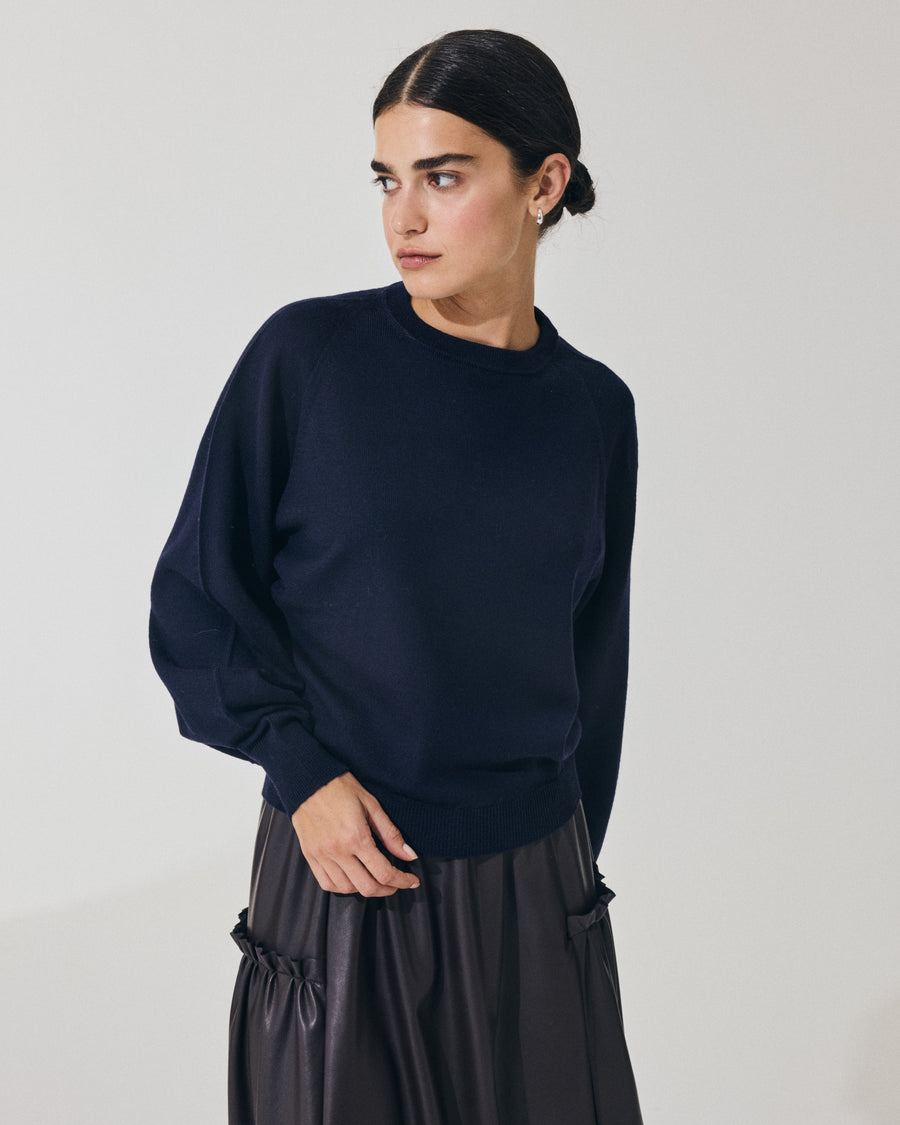 Scaglione ROUND NECK BOXY RAGLAN SEAMLESS MERINO NAVY Qualità Garantita