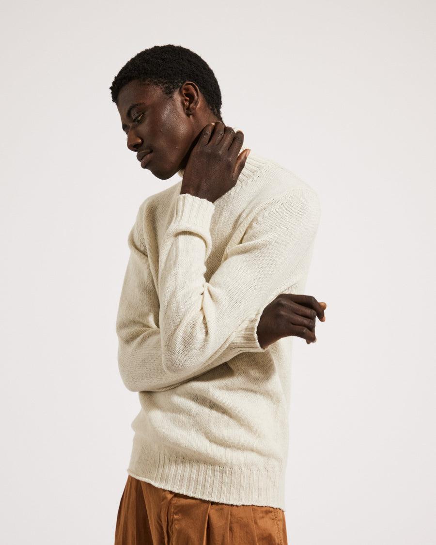 Scaglione TURTLE NECK SEAMLESS SOFTWOOL MILK Italia