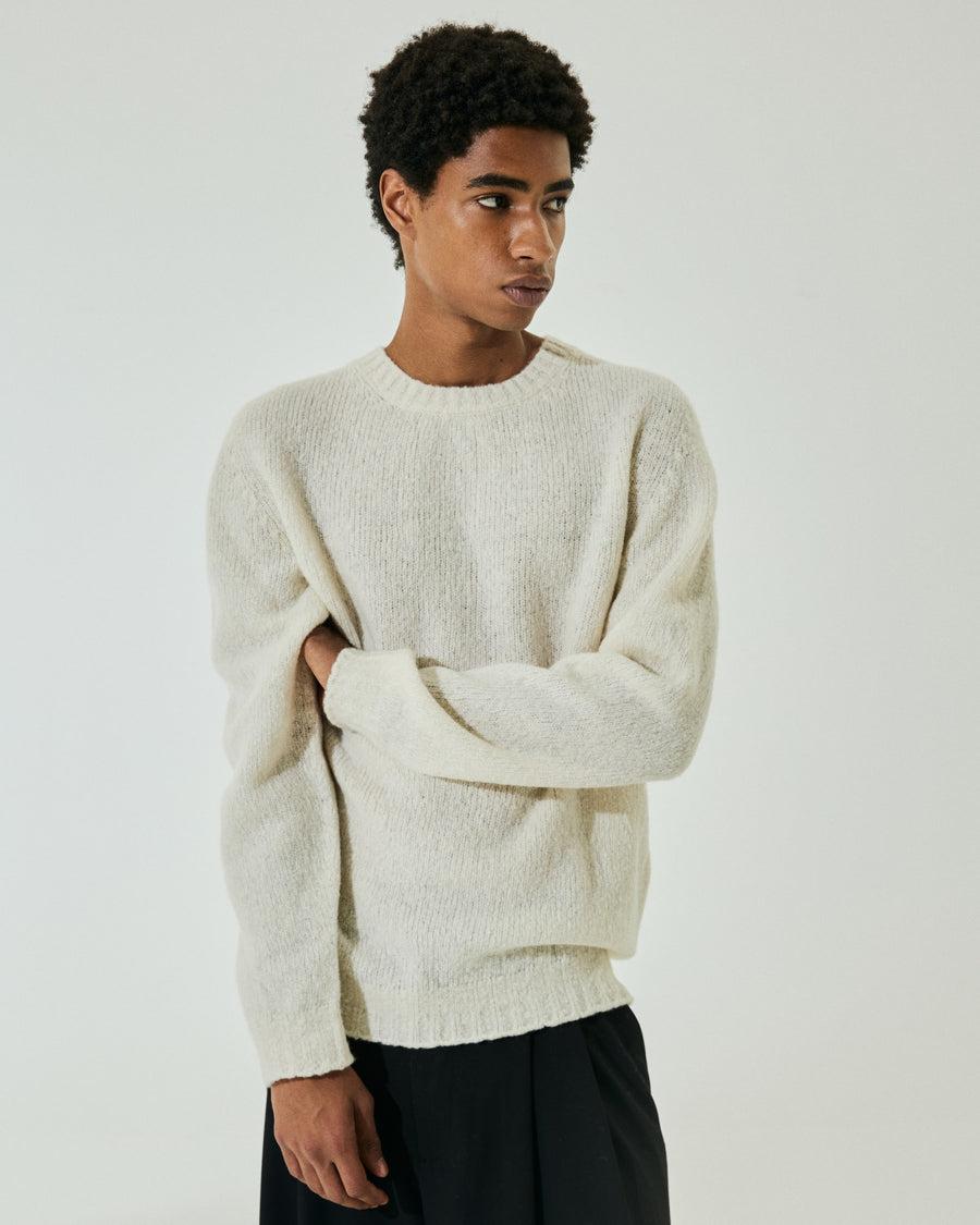 Scaglione ROUND NECK SEAMLESS PUFFED CASHMERE MILK Vendita Economica
