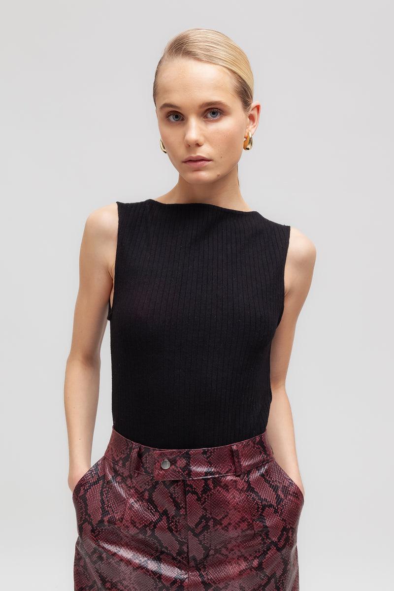 Weili zheng Top geometrico in costina Sottocosto