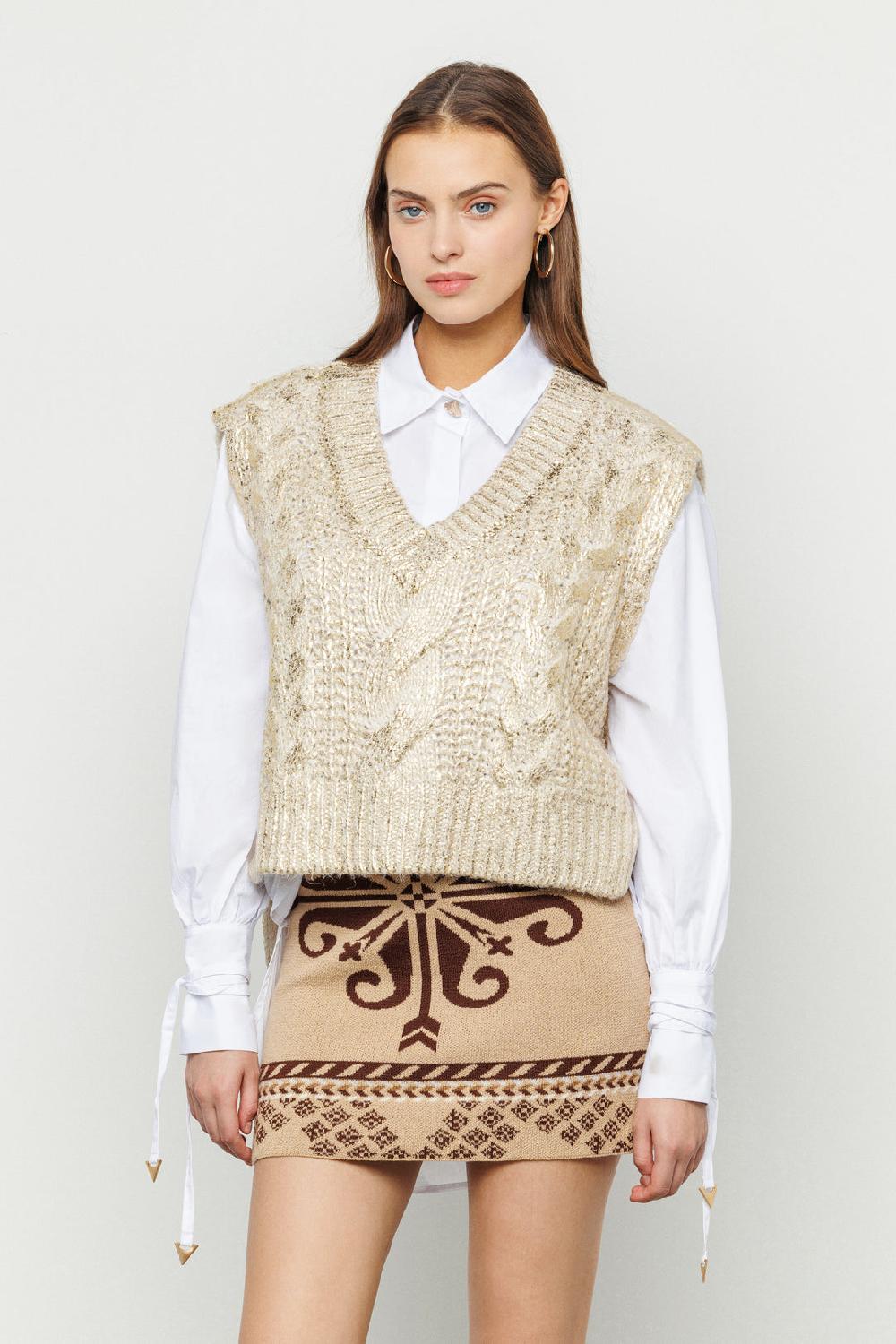 Akep GILET AKEP PLACCATURA GOLD CON SCOLLO A V In Linea