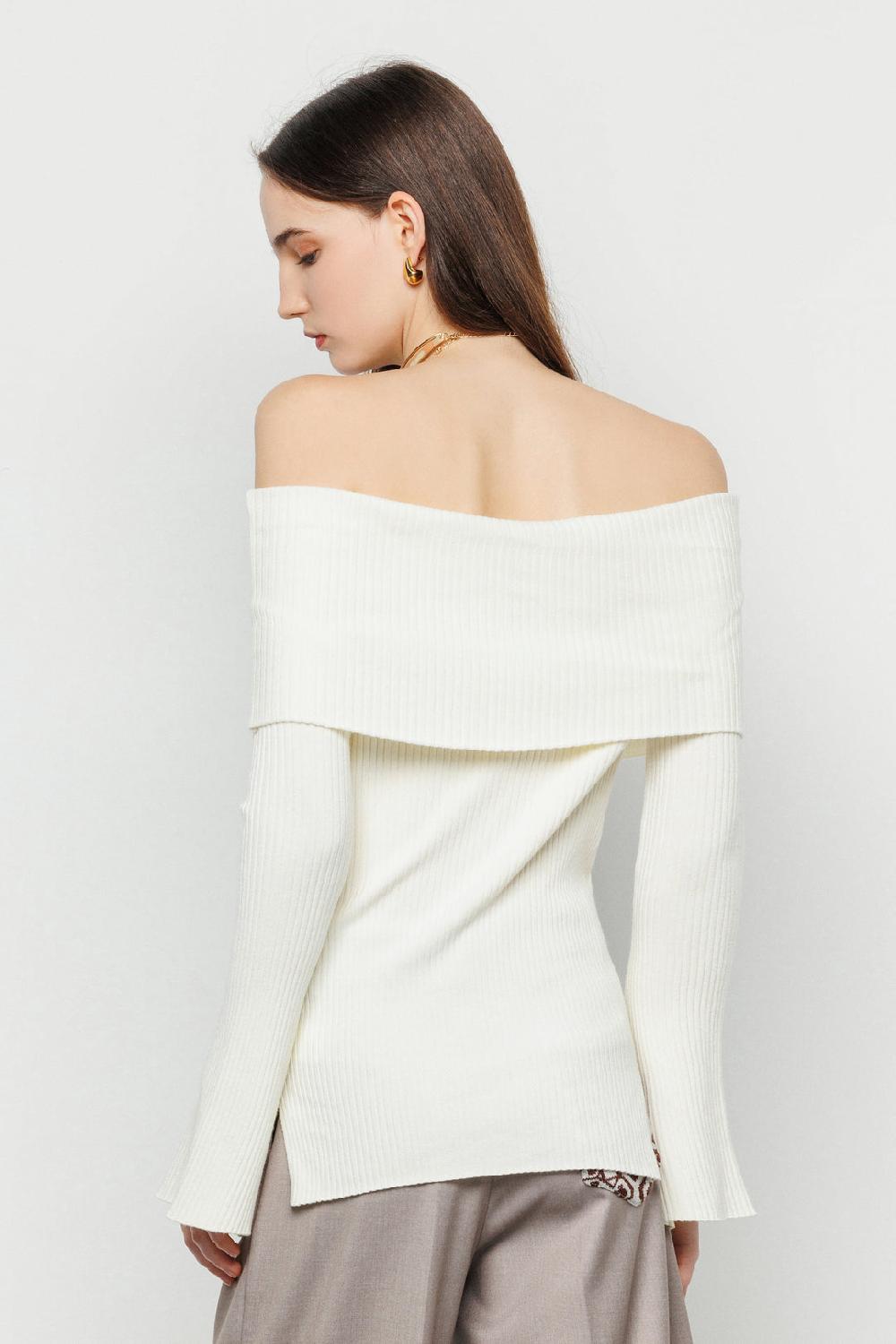 Akep PULLOVER AKEP SCOLLO BARDOT CON BOTTONI LOGATI Saldi