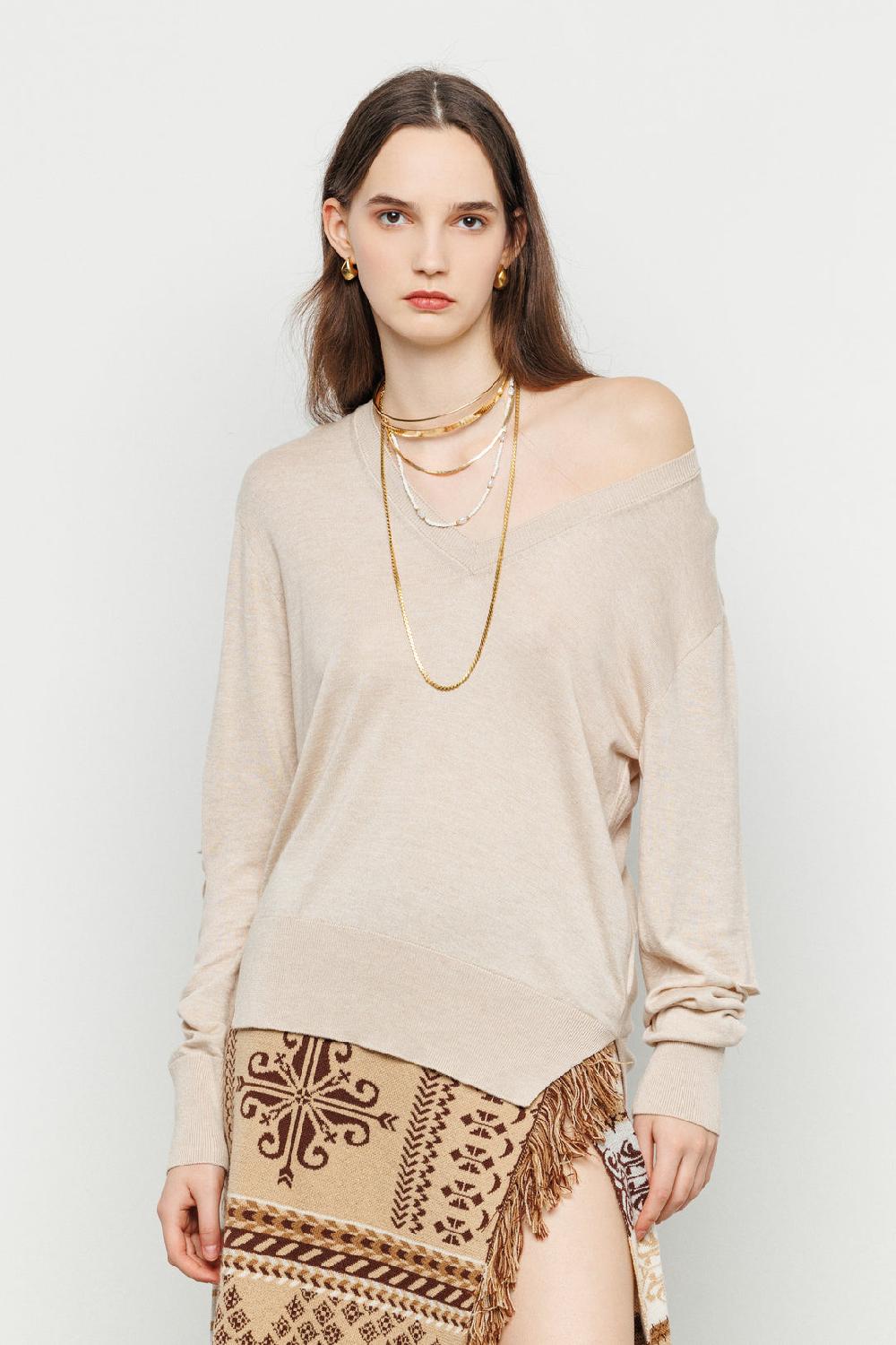 Akep MAGLIA CUT OUT AKEP CON SCOLLO A V Italia