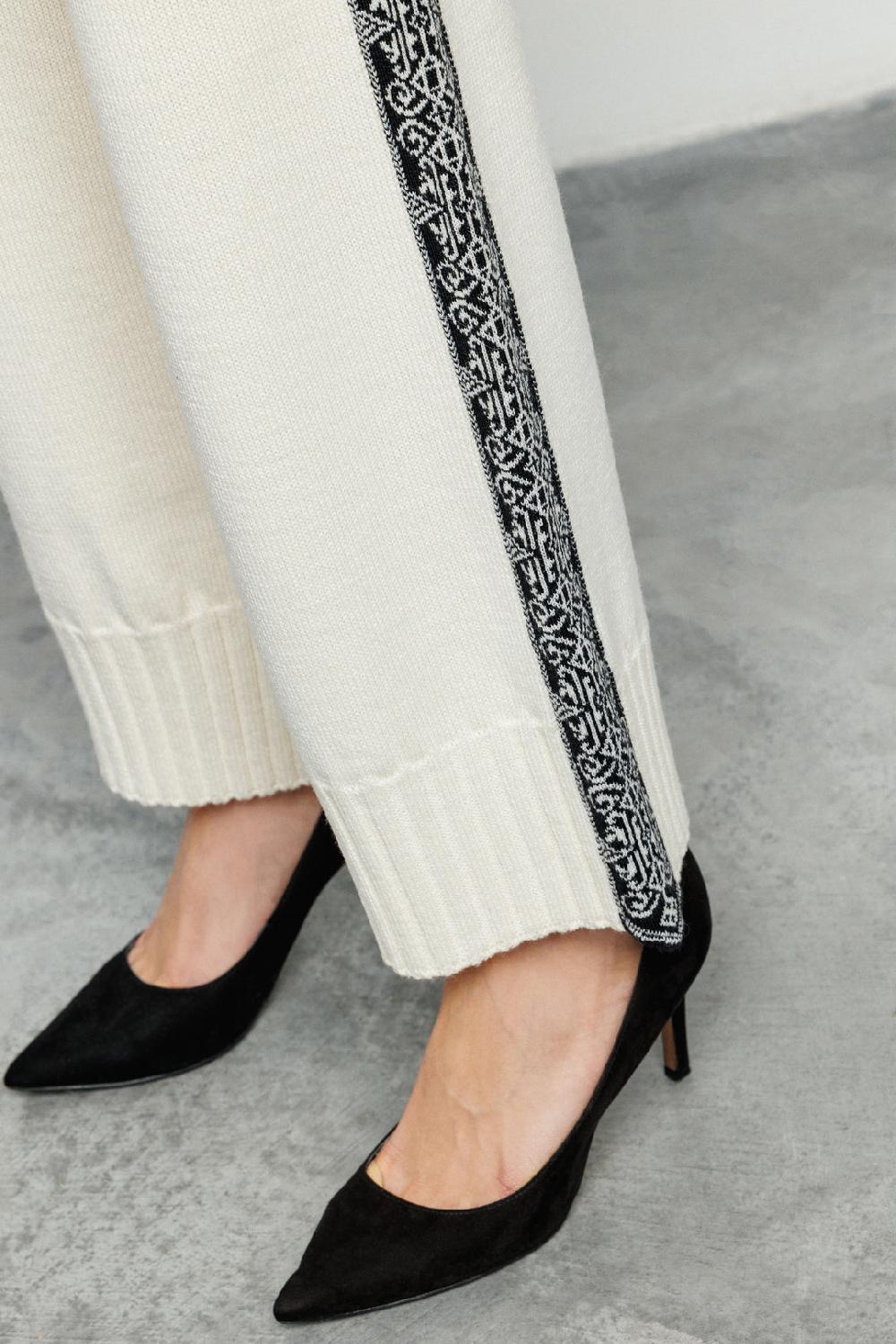 Akep PANTALONE AKEP CON BANDA JACQUARD LATERALE Sottocosto