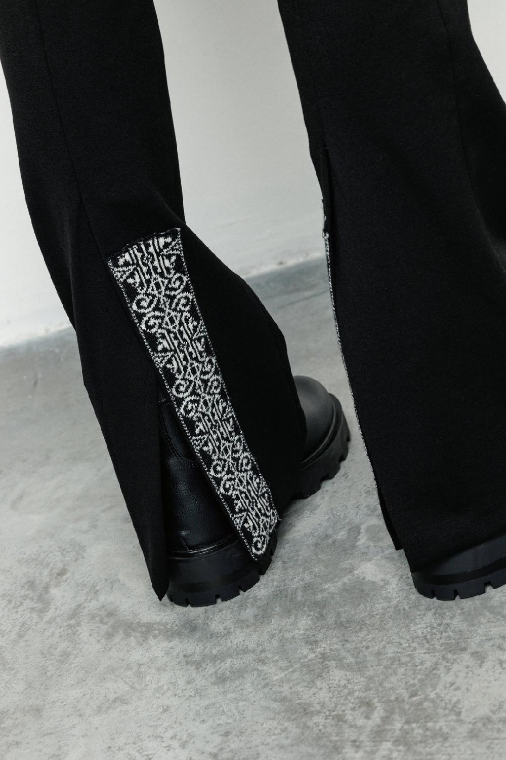 Akep PANTALONE AKEP CON SPACCHI SUL FONDO IN JACQUARD Presa